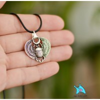 Кулон Жук Скарабей. Колір срібло на шнурку